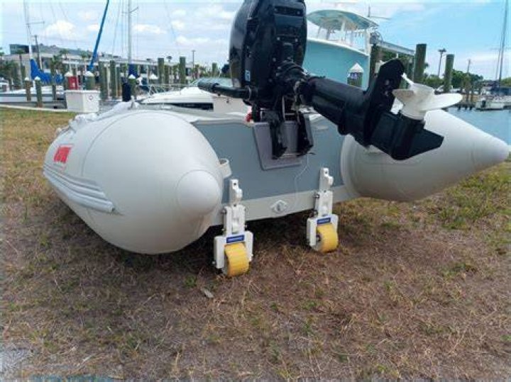 Item for moving a galley or dinghy