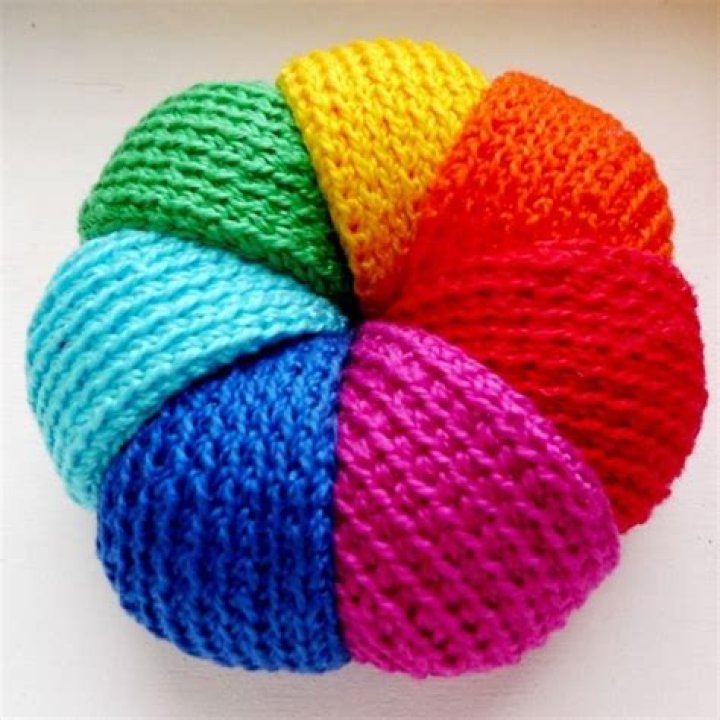 Knitting ball
