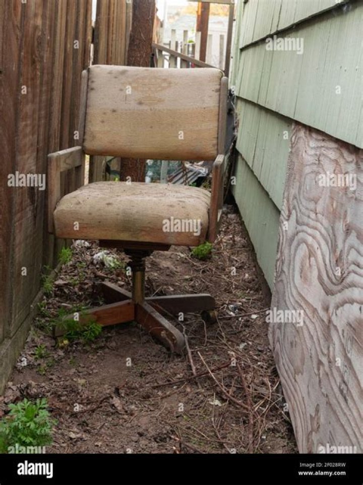 Occupies a chair