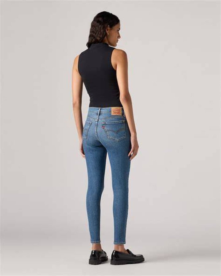 Super-skinny