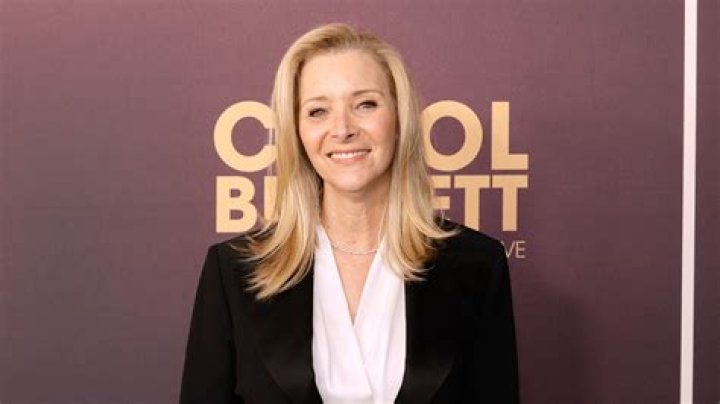 The Ultimate Guide To Lisa Kudrow's Net Worth